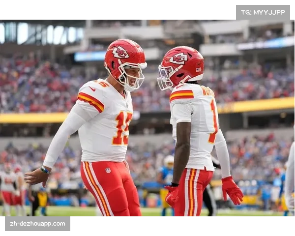 酋长零封突袭者取得两连胜 马霍姆斯连线莱斯达阵